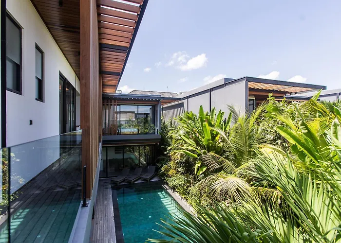 Villa Seaside Serenity 5Br Villa, New, Canggu Bliss