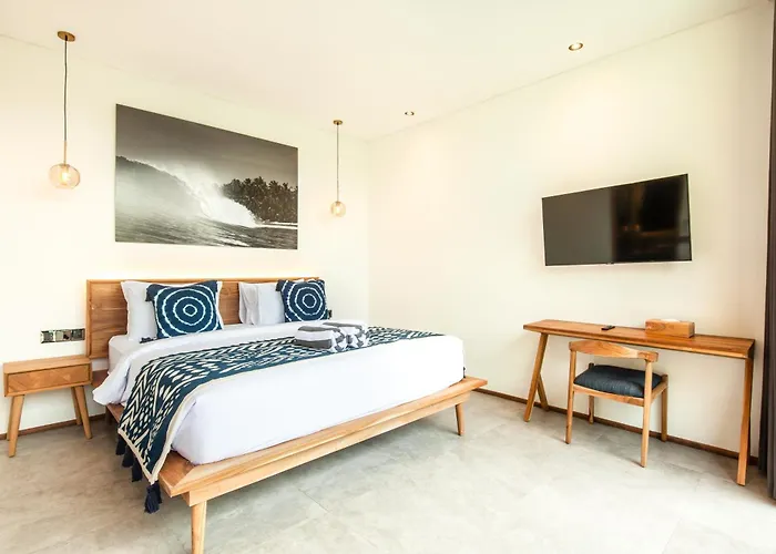Villa Seaside Serenity 5Br Villa, New, Canggu Bliss *