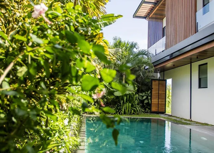 Seaside Serenity 5Br Villa, New, Canggu Bliss Villa